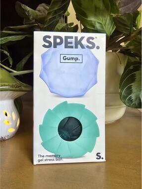 NIB Speks Original Gump Memory Gel Stress Balls - Surface Burst and Edge Duo